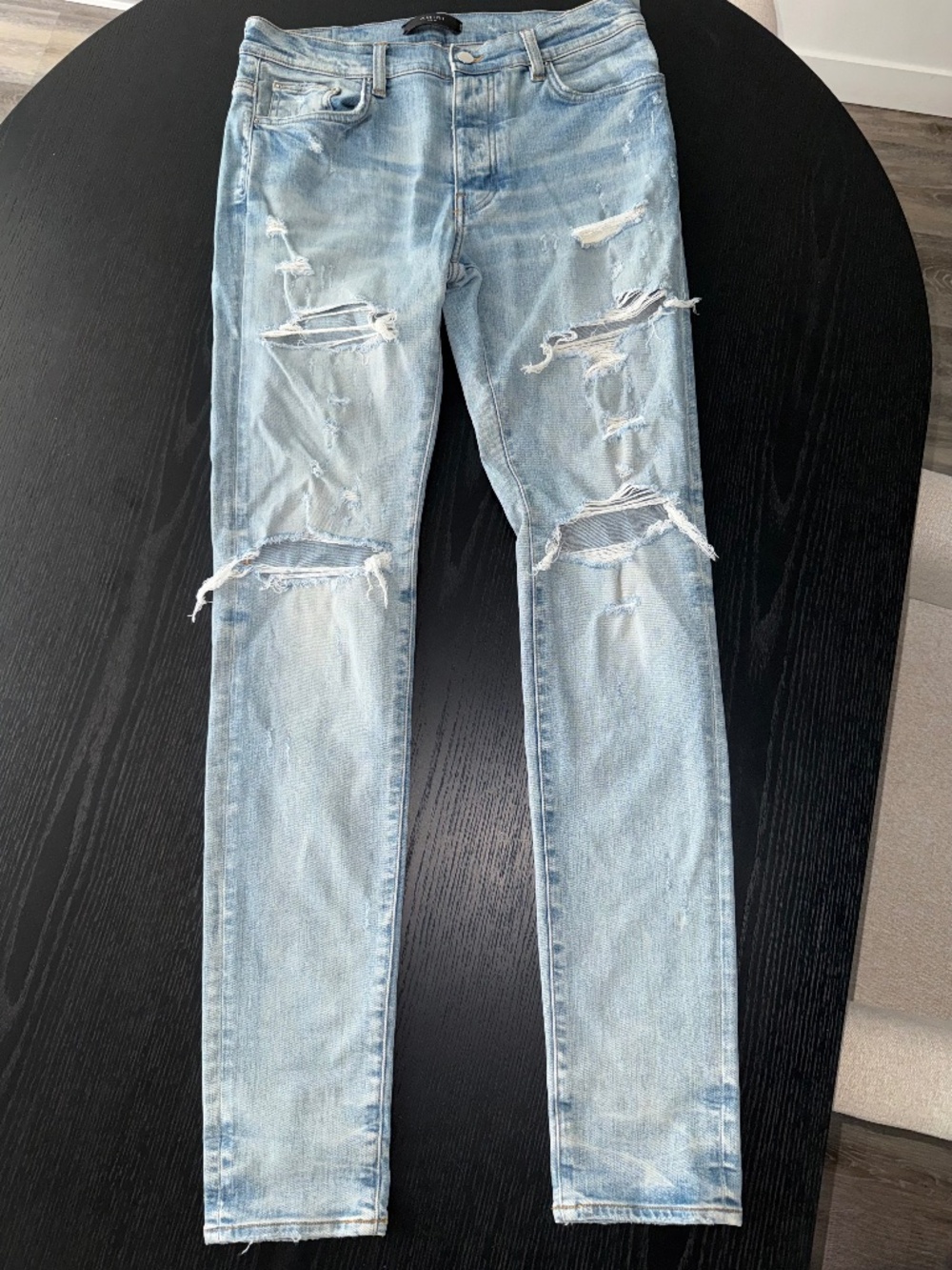 AMIRI Distressed Light Wash Jeans – Excellent Condition